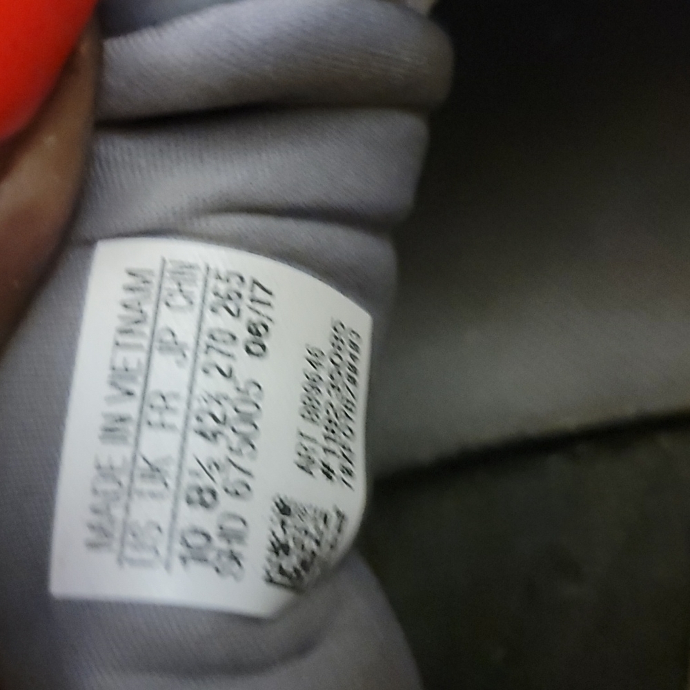 Shoes - Picture 4 of 4